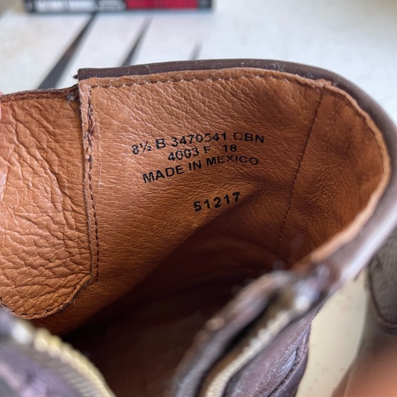 New! Brown Frye boots - Picture 5 of 6